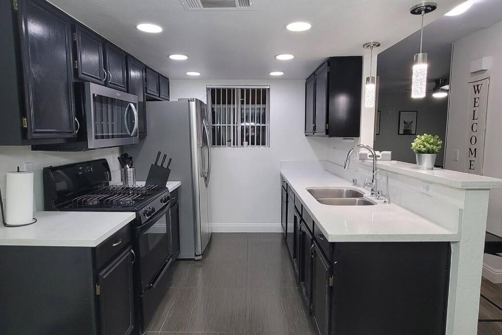 L - Fully Remodeled And Professionally Decorated Las Vegas Exterior foto
