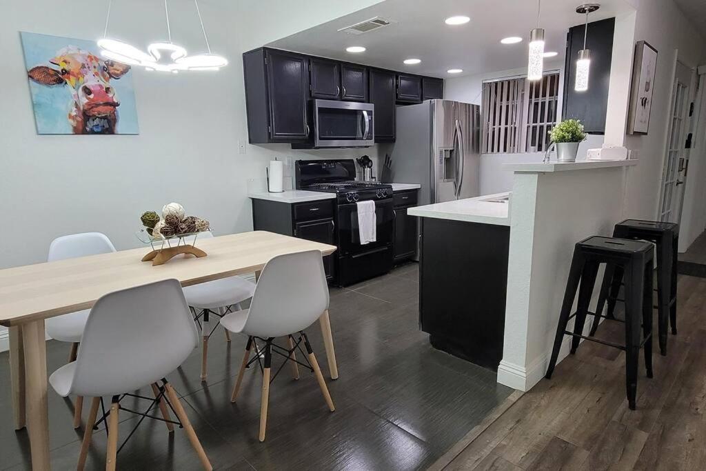 L - Fully Remodeled And Professionally Decorated Las Vegas Exterior foto